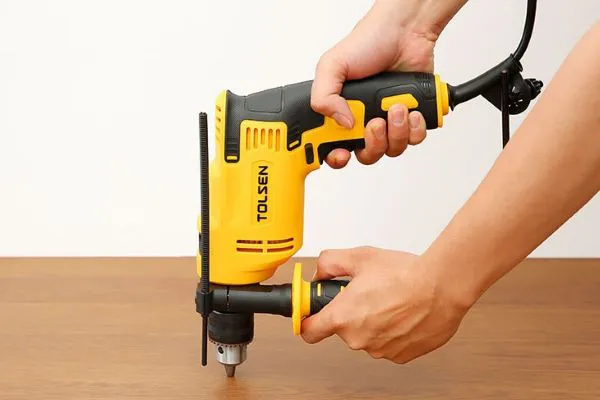 Hướng dẫn cách cố định két sắt xuống sàn nhanh gọn, chắc chắn