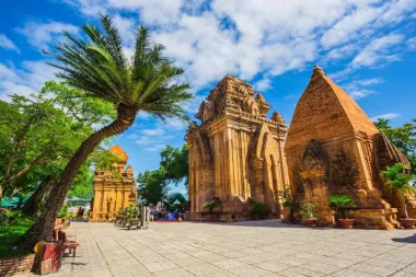 Du Lịch Nha Trang - Đà Lạt: Tháp Bà Ponagar - Checkin Miền Du Mục - Langbiang Land - Nhà Máy Chè Cổ